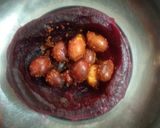 A picture of step 6 of Beetroot Chat.