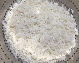 A picture of step 2 of Green Peas Capsicum Pulao.