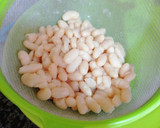 Foto del paso 5 de la receta: Guiso de butifarra al vino con judías y patata
