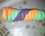 Foto langkah ke 6 dari resep Bolu gulung rainbow.