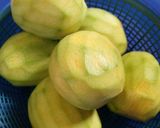 Foto langkah ke 1 dari resep Rujak serut mangga.