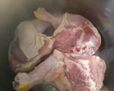 Foto del paso 1 de la receta: Pollo arvejado