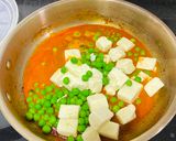 A picture of step 3 of Matar Paneer.