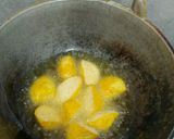 Foto langkah ke 3 dari resep Tahu telur kuah santan kuning.