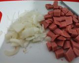 Foto del paso 1 de la receta: Salchichas y chuleta en crema de chipotle con brócoli