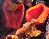Foto del paso 3 de la receta: Pimentón asado a la parrilla con huevo