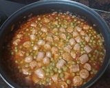 Foto del paso 5 de la receta: Arvejas compuestas con longaniza, arroz blanco y huevo frito