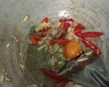 Foto langkah ke 2 dari resep Sarden Kuah Santan.