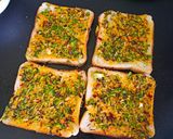 चीज़ गार्लिक ब्रेड टोस्ट (Cheese Garlic Bread Toast Recipe In Hindi) रेसिपी चरण 3 फोटो