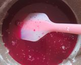 Foto langkah ke 4 dari resep Khanom Leum Kleun Merah Putih.
