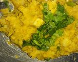 A picture of step 2 of Aloo tikki burgers.