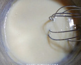 Foto langkah ke 6 dari resep Puding Keju Stroberi.