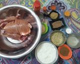 A picture of step 1 of Murg musallam.