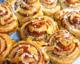 Foto del paso 2 de la receta: Rollitos con dulce de caqui y manzana 🍥🍎