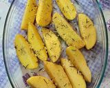 Foto del paso 1 de la receta: Cuartos traseros de pollo asados al horno con patatas nuevas