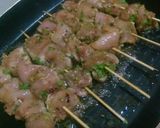 A picture of step 4 of Souvlaki chicken.