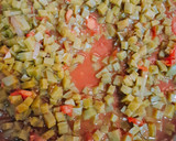 Foto del paso 4 de la receta: Chicharrón de gluten, en salsa roja