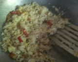 Foto langkah ke 4 dari resep Nasi goreng putih dan telur.