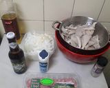Foto del paso 1 de la receta: Butifarra "esparracada" encebollada con gírgolas a la sidra