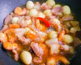 Hình bước làm 4 của món Thịt kho tiêu,trứng cút và tôm