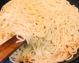A picture of step 10 of Chilli chicken spaghetti.