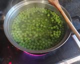 Foto del paso 1 de la receta: Guisantes salteados con chorizo