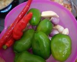 Foto langkah ke 2 dari resep Tumis Teri Cabe Gendot.