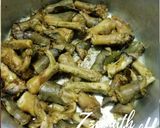 A picture of step 1 of Hyderabadi Malai Paaye.
