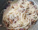 A picture of step 7 of Mushroom carbonara.