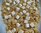 Foto del paso 4 de la receta: Ensalada de quinoa y queso feta al pesto casero de albahaca