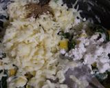 A picture of step 2 of Cheesy Spinach and Corn Sandwich.