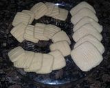 A picture of step 4 of Sooper biscuits.