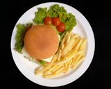 Foto langkah ke 5 dari resep Homemade Simple Burger 🍔.