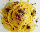 Foto del paso 7 de la receta: Espaguetis carbonara ibérica con trufa y aceite de cebollino