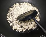 A picture of step 3 of Cauliflower with soya bean sauce.