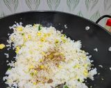 Foto langkah ke 4 dari resep Nasi goreng kobe.