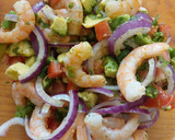 Foto del paso 2 de la receta: Ensalada de camarones