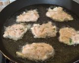 Foto langkah ke 5 dari resep Bakwan Ayam Udang.
