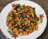 Foto langkah ke 6 dari resep Thai Chicken Basil (Pad Kra Pao) (Ayam Masak Kemangi).