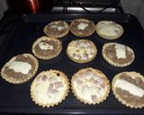 Foto del paso 3 de la receta: Mini tartas surtidas (jamón y queso/atún y huevo)