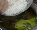 A picture of step 6 of Palak pulao.