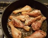 Foto del paso 2 de la receta Muslos de pollo con ciruelas pasas