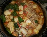 Foto langkah ke 6 dari resep Hot Pot Tomyum.