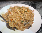 A picture of step 2 of Spaghetti and macaroni jellof.