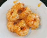 Foto del paso 4 de la receta Merluza a la vasca con langostinos