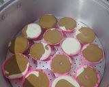 Foto langkah ke 4 dari resep Bolu kukus tiramisu mini.