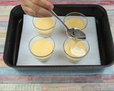 Foto del paso 8 de la receta Flan de miel con bizcocho en vasitos