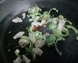 青椒炒肉片的食譜步驟3照片