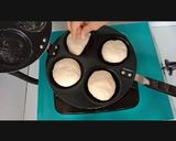 Foto langkah ke 4 dari resep Roti Teflon Lembut dan Sederhana.
