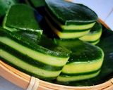 A picture of step 3 of Vietnamese Steamed Layer Cake with Matcha (Bánh da lợn vị trà xanh).